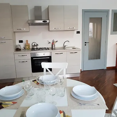 Holiday home Vesuvio House